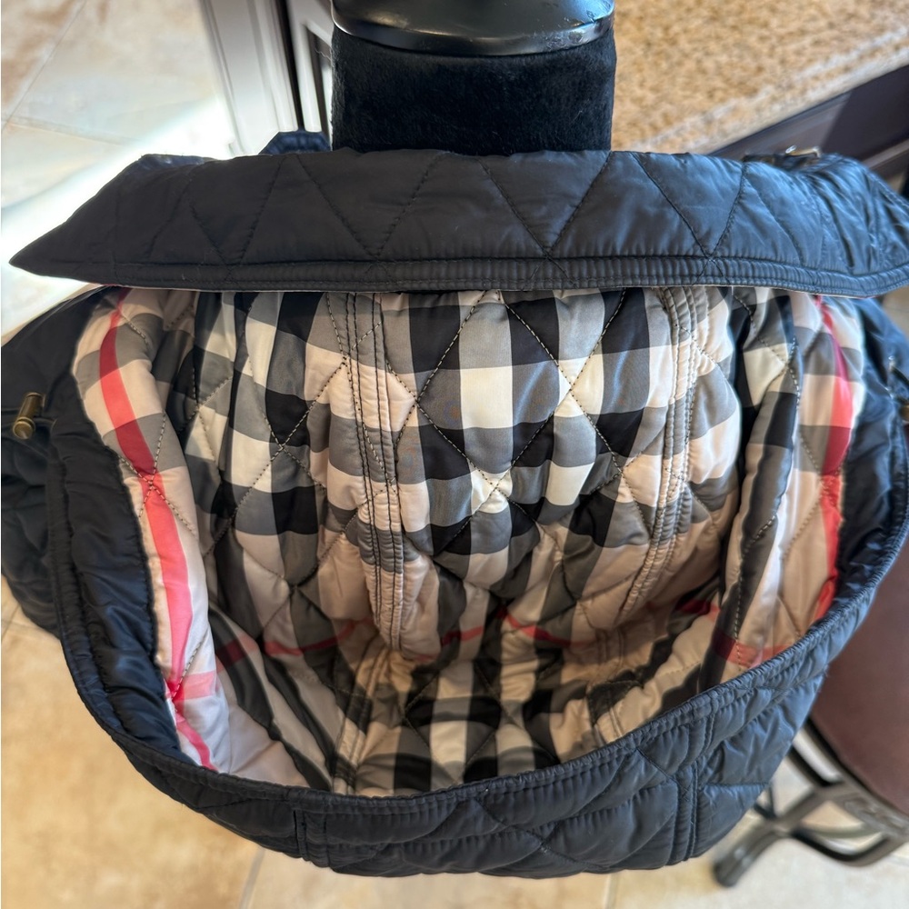 Burberry Black Quilted Jacket - Picture 4 of 11